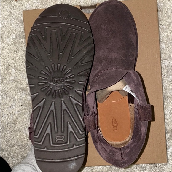 Boots - Picture 3 of 5